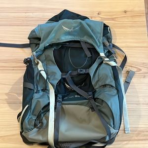 Osprey Women’s Ariel 65 AG backpack
